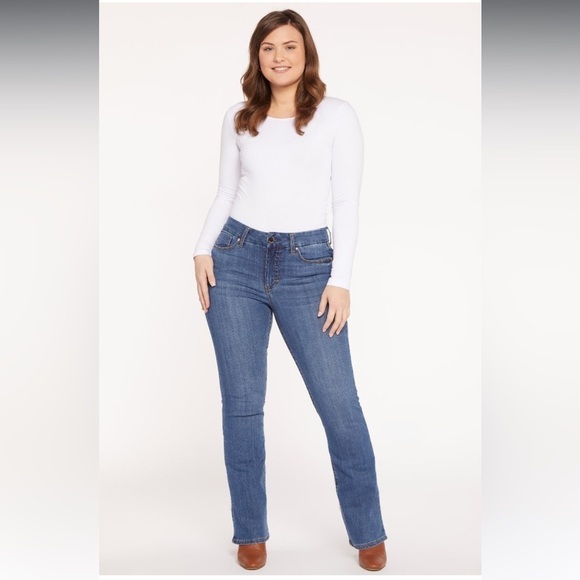 NWT Seven7 High Rise TUMMYLESS MICRO BOOT CUT JEAN Harlem Color Sz 4 - Picture 2 of 13